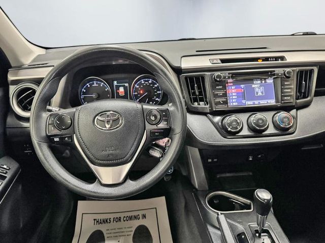 2018 Toyota RAV4 LE AWD - 23001159 - 14