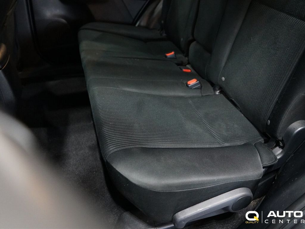 2018 Toyota RAV4 LE AWD - 22931346 - 25