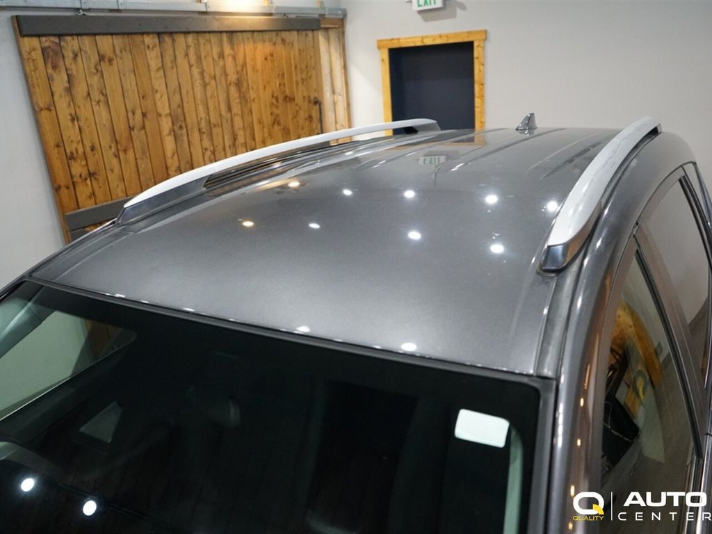 2018 Toyota RAV4 LE AWD - 22931346 - 8