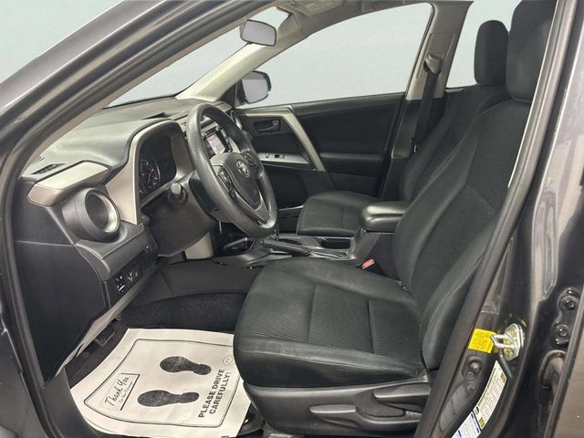 2018 Toyota RAV4 LE AWD - 23026731 - 12