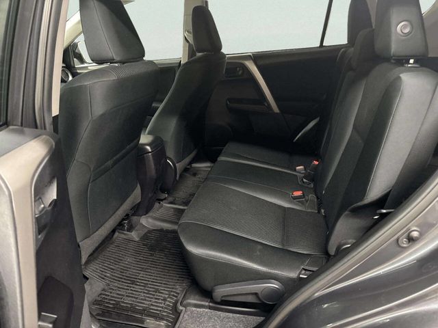 2018 Toyota RAV4 LE AWD - 23026731 - 14