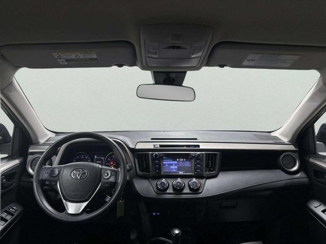 2018 Toyota RAV4 LE AWD - 23026731 - 19