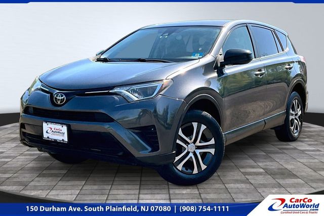 2018 Toyota RAV4 LE AWD - 23016542 - 0