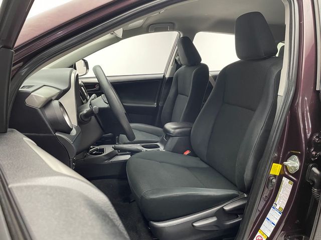 2018 Toyota RAV4 LE AWD - 22954579 - 12