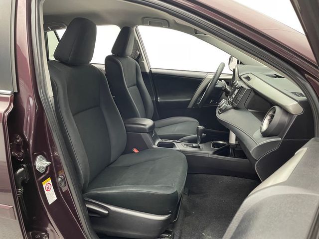 2018 Toyota RAV4 LE AWD - 22954579 - 16