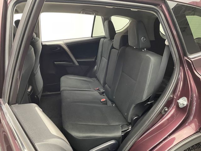 2018 Toyota RAV4 LE AWD - 22954579 - 27