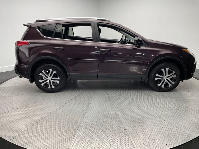 2018 Toyota RAV4 LE AWD - 22954579 - 3