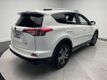 2018 Toyota RAV4 LE AWD - 22955304 - 4