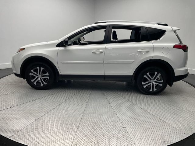 2018 Toyota RAV4 LE AWD - 22955304 - 7