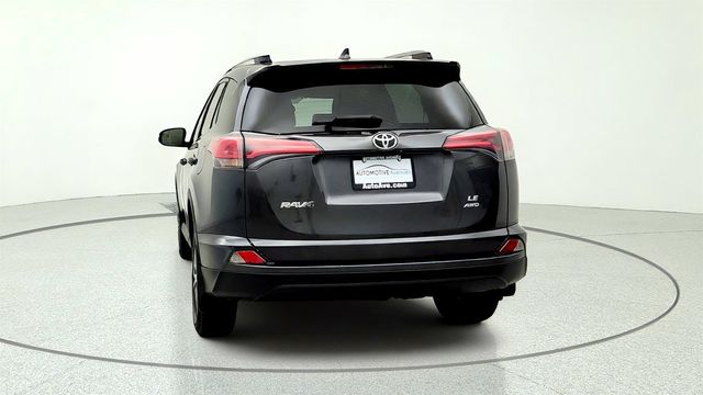 2018 Toyota RAV4 LE AWD - 23056054 - 5