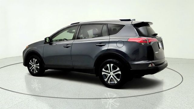 2018 Toyota RAV4 LE AWD - 23056054 - 6