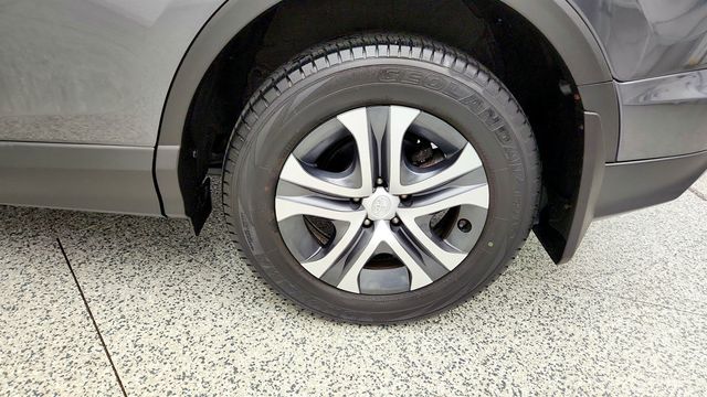 2018 Toyota RAV4 LE AWD - 23056054 - 8