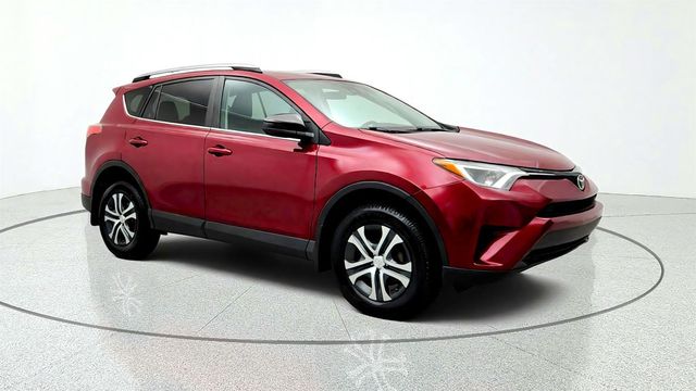2018 Toyota RAV4 LE AWD - 23071360 - 2