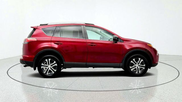 2018 Toyota RAV4 LE AWD - 23071360 - 3