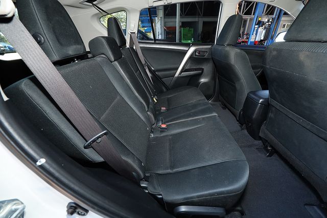 2018 TOYOTA RAV4 LE FWD - 22980577 - 12