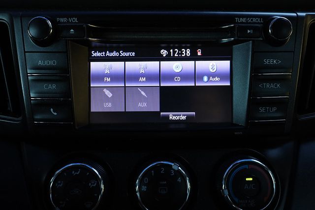 2018 TOYOTA RAV4 LE FWD - 22980577 - 20