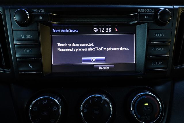 2018 TOYOTA RAV4 LE FWD - 22980577 - 21