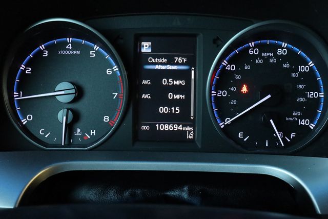 2018 TOYOTA RAV4 LE FWD - 22980577 - 26