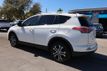 2018 TOYOTA RAV4 LE FWD - 22980577 - 4
