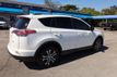 2018 TOYOTA RAV4 LE FWD - 22980577 - 5
