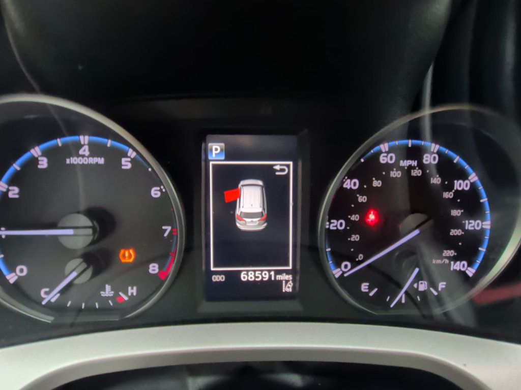 Toyota RAV4 photo 16