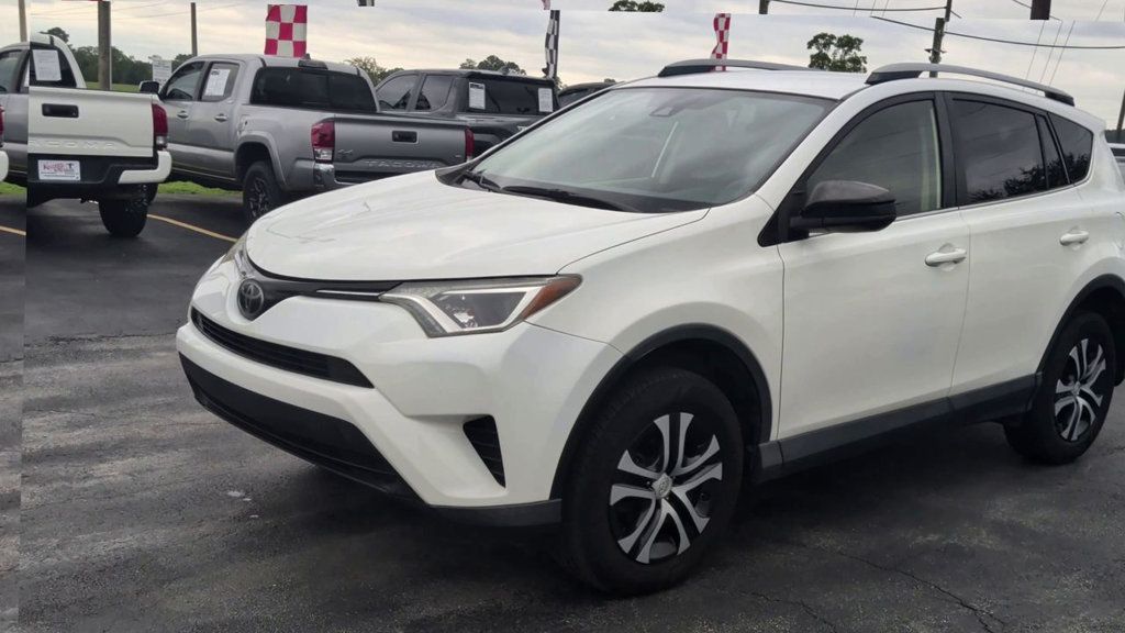 Toyota RAV4 photo 4