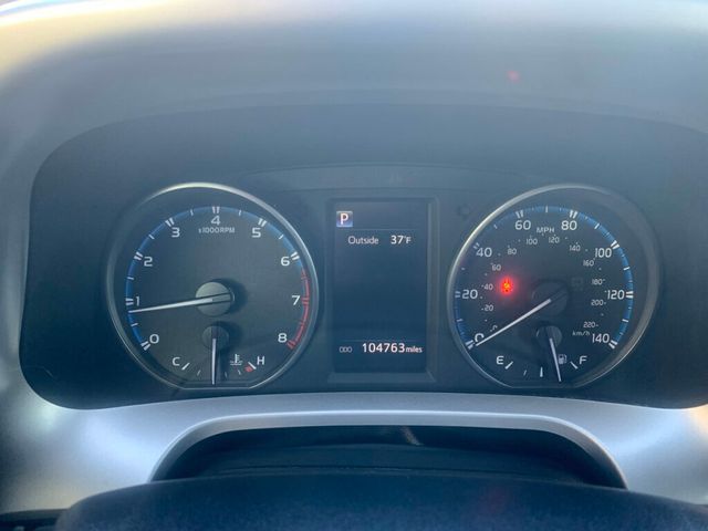 2018 Toyota RAV4 LE FWD - 22953865 - 6