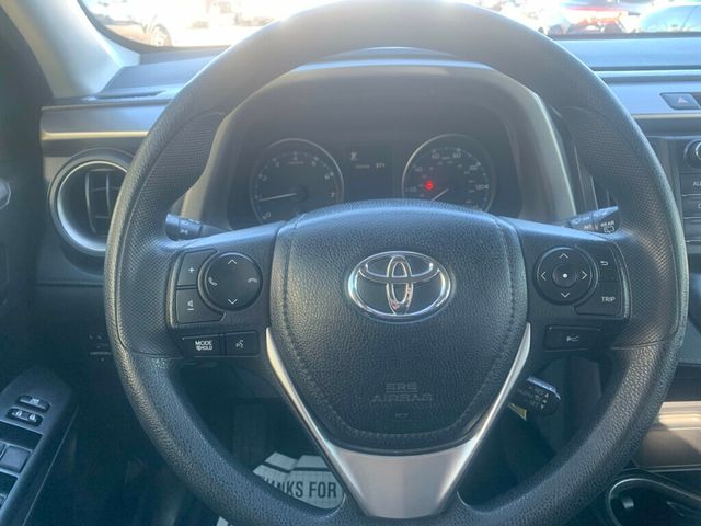 2018 Toyota RAV4 LE FWD - 22953865 - 7