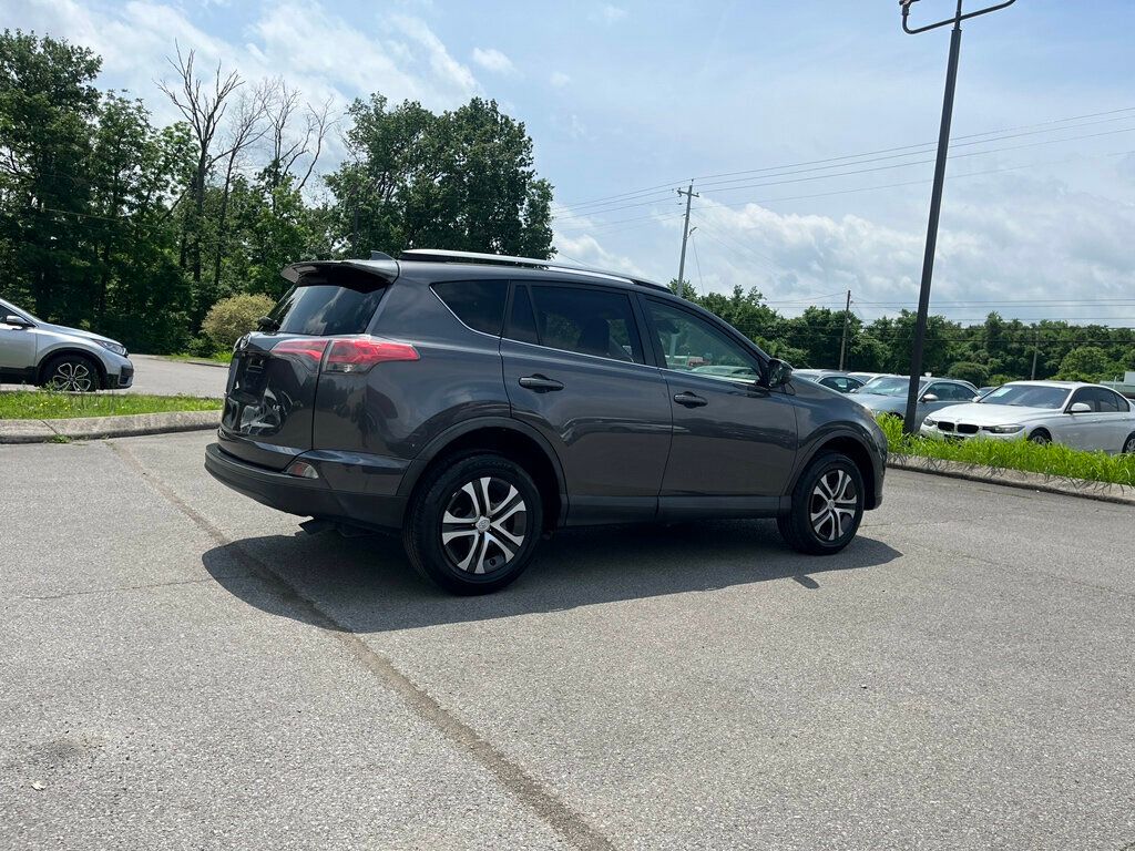 2018 Toyota RAV4 LE FWD - 22848978 - 6