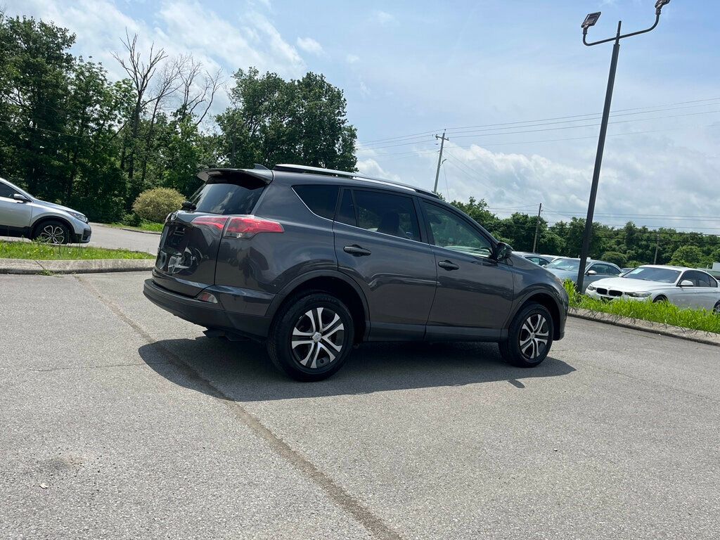 2018 Toyota RAV4 LE FWD - 22848978 - 7