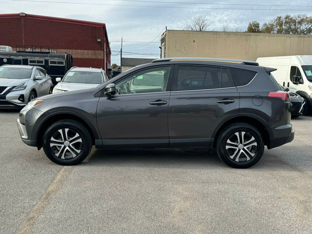2018 Toyota RAV4 LE FWD - 22937206 - 1