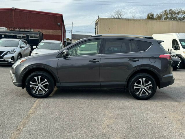 2018 Toyota RAV4 LE FWD - 22937206 - 1