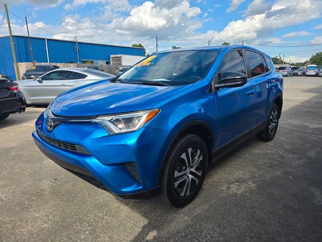 2018 Toyota RAV4 LE FWD - 22938054 - 1