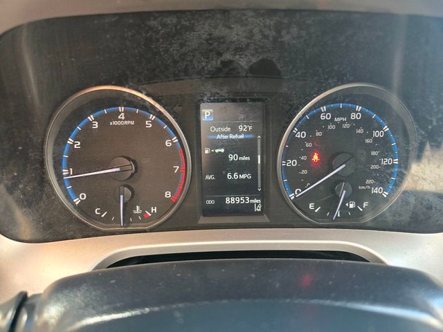 2018 Toyota RAV4 LE FWD - 22938054 - 6