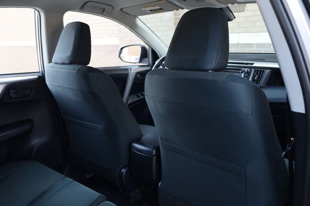 2018 Toyota RAV4 LE FWD - 22969225 - 21