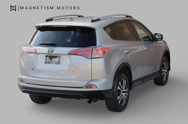 2018 Toyota RAV4 LE FWD - 22969225 - 8