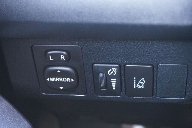 2018 Toyota RAV4 LE, SUPER LOW MILEAGE, PREMIUM WHEELS, CLOTH SEATS, BLUETOOTH - 22969364 - 22