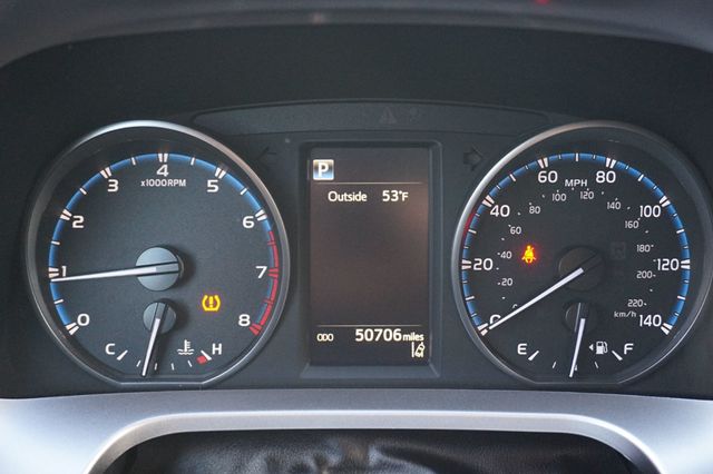 2018 Toyota RAV4 LE, SUPER LOW MILEAGE, PREMIUM WHEELS, CLOTH SEATS, BLUETOOTH - 22969364 - 24