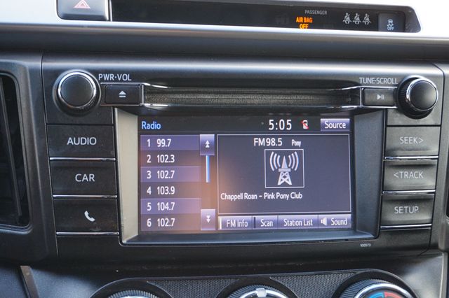 2018 Toyota RAV4 LE, SUPER LOW MILEAGE, PREMIUM WHEELS, CLOTH SEATS, BLUETOOTH - 22969364 - 26