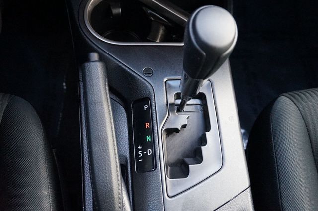 2018 Toyota RAV4 LE, SUPER LOW MILEAGE, PREMIUM WHEELS, CLOTH SEATS, BLUETOOTH - 22969364 - 32