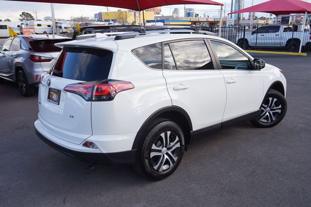 2018 Toyota RAV4 LE, SUPER LOW MILEAGE, PREMIUM WHEELS, CLOTH SEATS, BLUETOOTH - 22969364 - 5