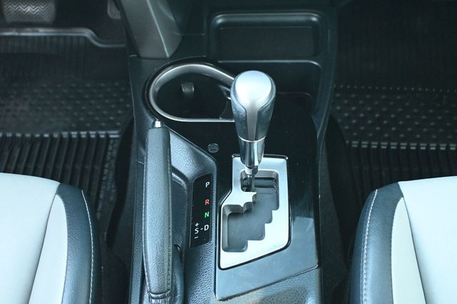 2018 Toyota RAV4 Limited AWD - 22952789 - 11