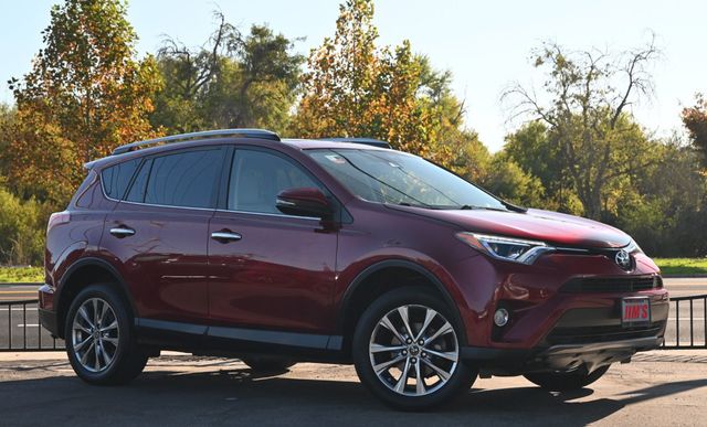 2018 Toyota RAV4 Limited AWD - 22952789 - 2