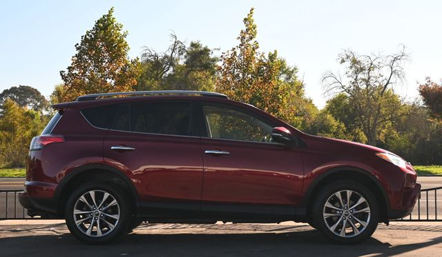 2018 Toyota RAV4 Limited AWD - 22952789 - 3