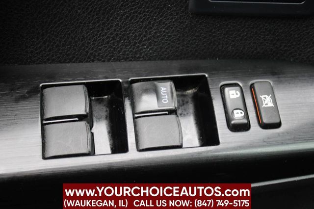 2018 Toyota RAV4 Limited AWD - 22909491 - 30