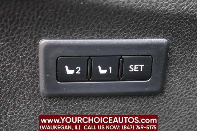 2018 Toyota RAV4 Limited AWD - 22909491 - 31
