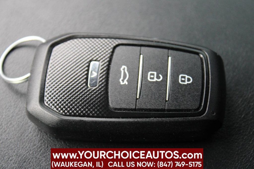 2018 Toyota RAV4 Limited AWD - 22909491 - 34