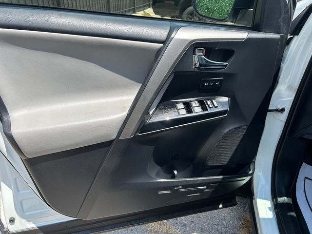 2018 Toyota RAV4 Limited FWD - 23056481 - 6