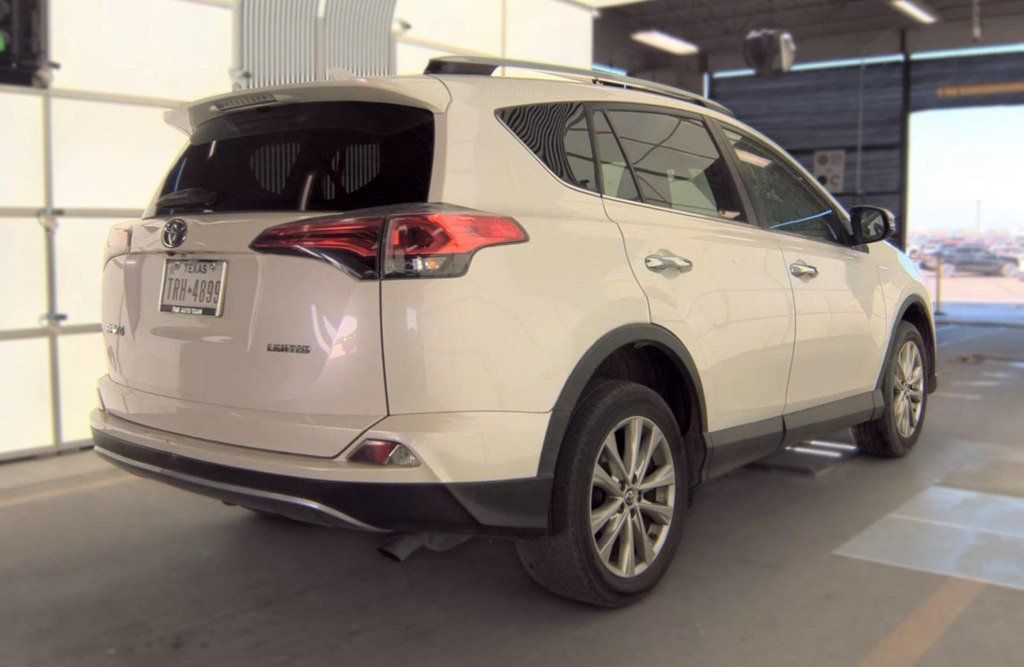 2018 Toyota RAV4 Limited FWD - 23054598 - 3