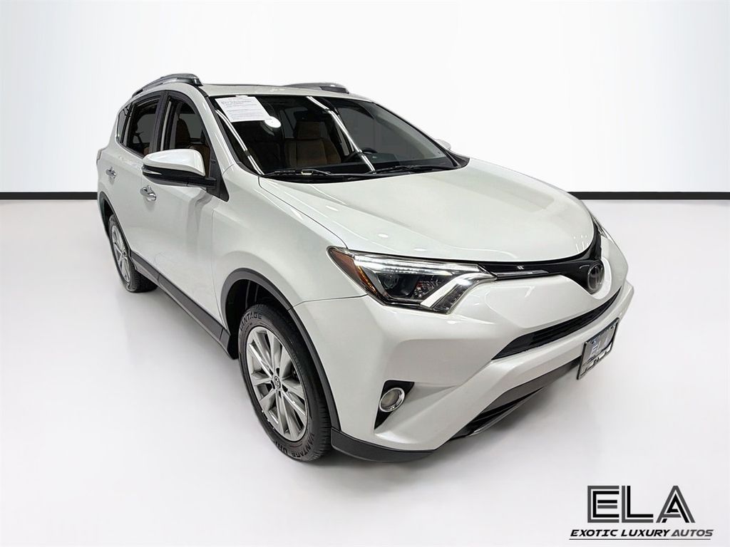 2018 Toyota RAV4 Limited FWD - 23054598 - 44